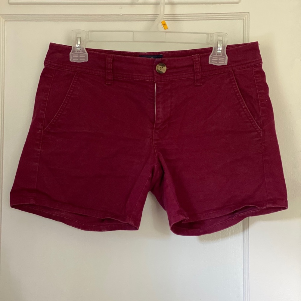 American Eagle Maroon khaki shorts